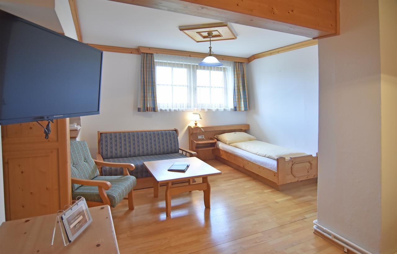 Hotel Ausseerland バート・ミッテルンドルフ エクステリア 写真