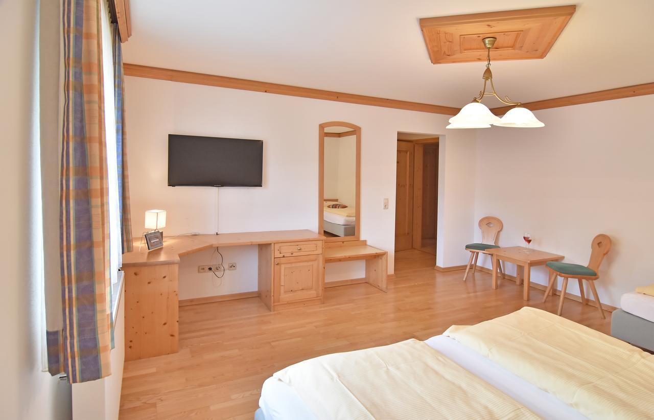 Hotel Ausseerland バート・ミッテルンドルフ エクステリア 写真